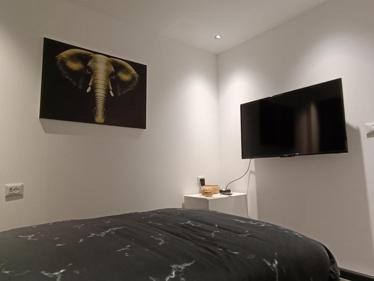 בת ים Luxury Aparment 5 Room 2 Minutes From The Beach מראה חיצוני תמונה